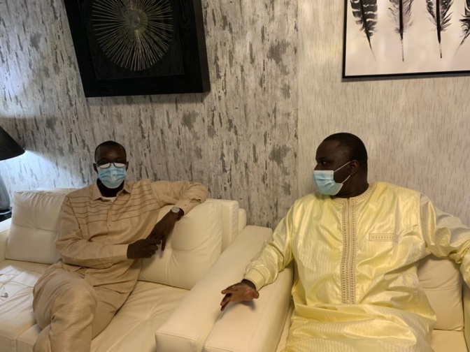 Condoléances: Le leader du Pastef, Ousmane Sonko chez Déthié Fall Condoléances: Le leader du Pastef, Ousmane Sonko chez Déthié Fall