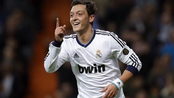 Football: Arsenal s’offre Özil pour une « somme record »