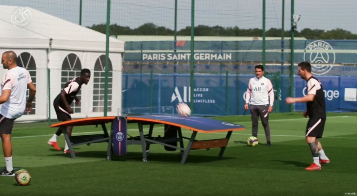 Photos / A l’entraînement au PSG: Lionel Messi et Idrissa Gana Guèye s’offrent un tennis-foot