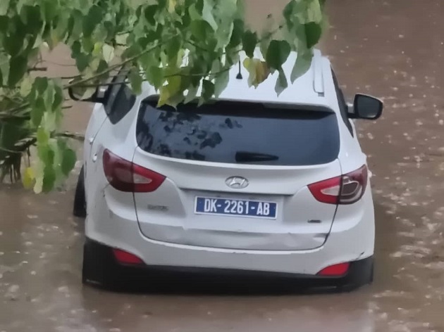 Cité SIPRES de Rufisque sous les eaux: Les images d’un calvaire quasi-annuel Cité SIPRES de Rufisque sous les eaux: Les images d’un calvaire quasi-annuel