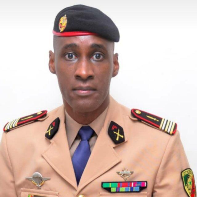 Aide de Camp: Le Colonel Pape Birane Dièye, le nouvel homme fort de Macky Sall Aide de Camp: Le Colonel Pape Birane Dièye, le nouvel homme fort de Macky Sall