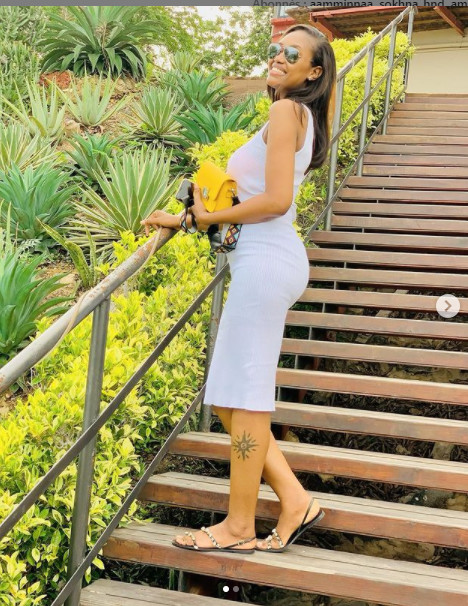 L'actrice Sophia de la série "Infidèles" croque la vie à pleines dents (Photos) L'actrice Sophia de la série "Infidèles" croque la vie à pleines dents (Photos)