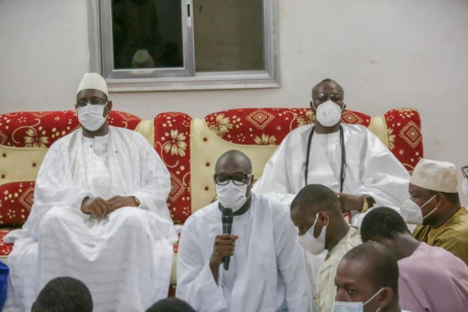 Condoléances: Maky Sall s'est rendu à Darou Mousty et Darou Miname Condoléances: Maky Sall s'est rendu à Darou Mousty et Darou Miname