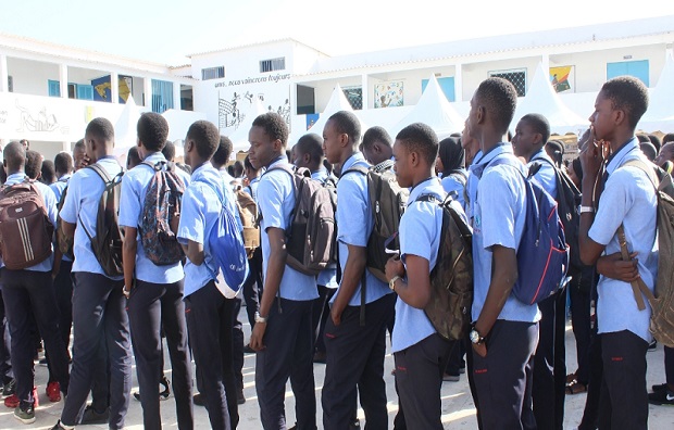 Confection des tenues scolaires: Les acteurs de la mode associée interpellent Macky Sall
