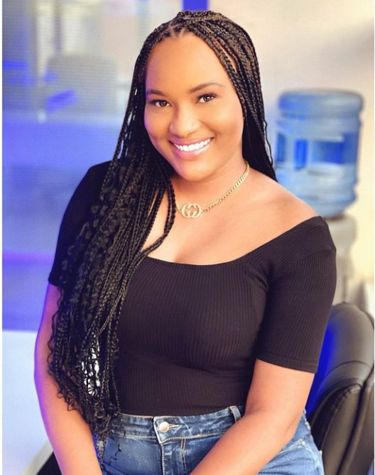 La journaliste Adama Anoucha Bâ au top de sa forme. Regardez! (Photos)
