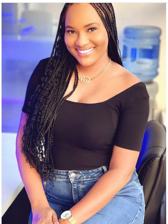 La journaliste Adama Anoucha Bâ au top de sa forme. Regardez! (Photos)