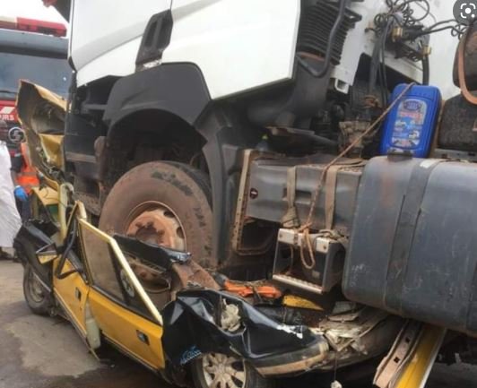 Bilan des accidents de la route impliquant les gros porteurs: Une vingtaine de morts en 15 jours