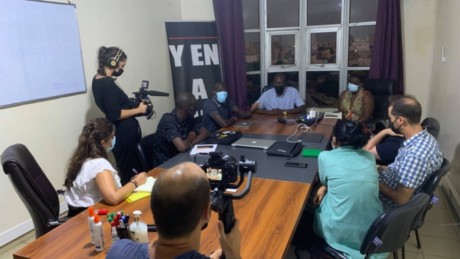 Visite d'Eurodéputés et de députés du Parlement de Madrid: Quand Y En A Marre prêche contre l'migration clandestine Visite d'Eurodéputés et de députés du Parlement de Madrid: Quand Y En A Marre prêche contre l'migration clandestine