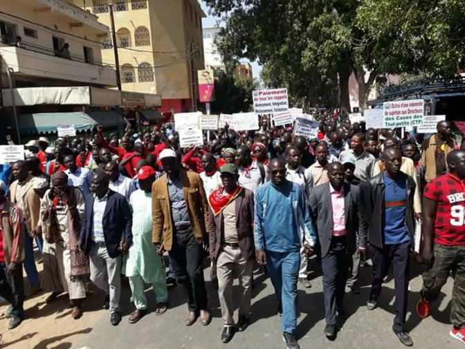 Syndicats d’enseignants: Macky Sall exige un dialogue social permanent et responsable