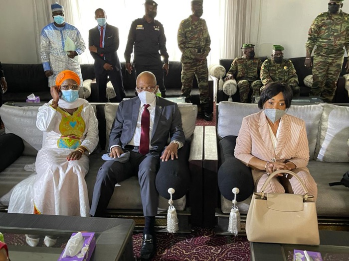 En images: La mission de haut niveau de la CEDEAO Ã Conakry En images: La mission de haut niveau de la CEDEAO Ã Conakry