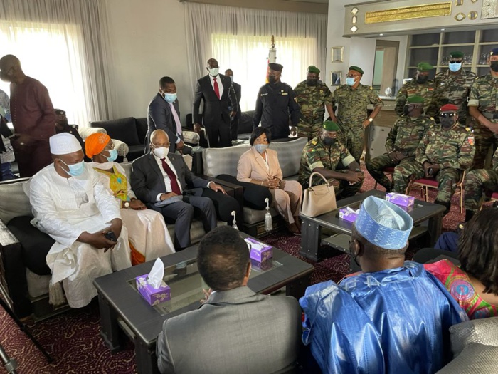 En images: La mission de haut niveau de la CEDEAO Ã Conakry En images: La mission de haut niveau de la CEDEAO Ã Conakry