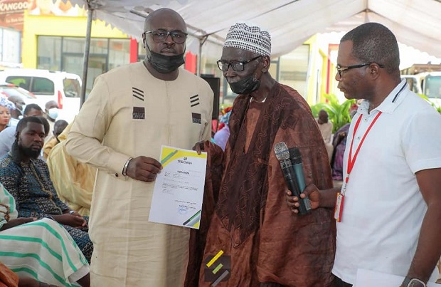 Responsabilité sociétale : la SEDIMA renforce les lieux de cultes et familles démunies Responsabilité sociétale : la SEDIMA renforce les lieux de cultes et familles démunies