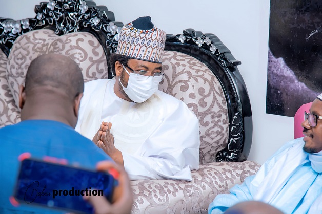 Magal de Touba: Cheikh Alassane Sène chez le Khalife général des Mourides