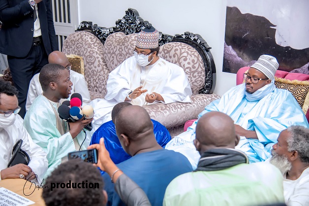 Magal de Touba: Cheikh Alassane Sène chez le Khalife général des Mourides