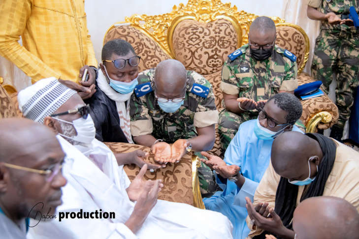 Photos / Magal Touba 2021: Visite de la délégation du Général Moussa Fall auprès du Khalife général Serigne Mountakha