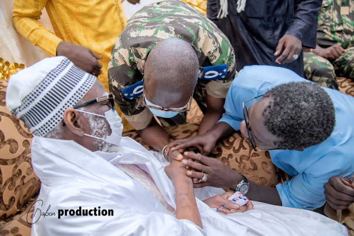 Photos / Magal Touba 2021: Visite de la délégation du Général Moussa Fall auprès du Khalife général Serigne Mountakha