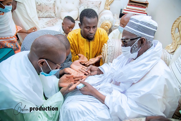 Magal de Touba 2021: La Dahira Mafàtihoul Bichri de la Diaspora reçue par Serigne Mountakha