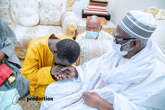 Magal de Touba 2021: La Dahira Mafàtihoul Bichri de la Diaspora reçue par Serigne Mountakha