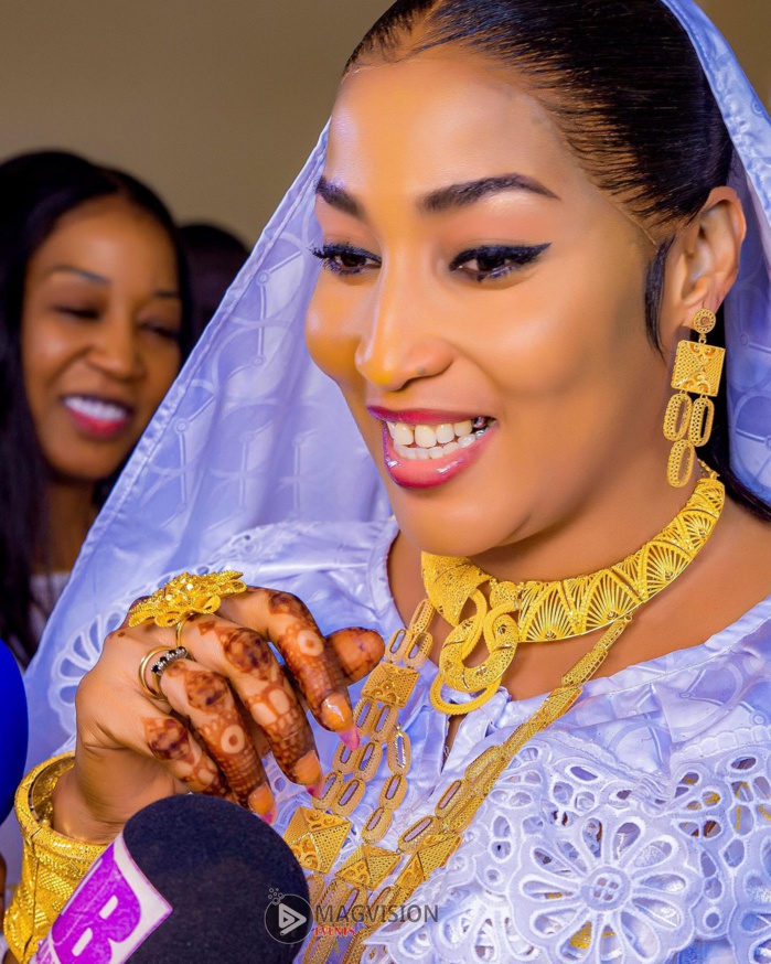 Magal 2021: L'épouse de Askia Touré, Ngoye Fall alias "la reine de l'or", fait encore parler d'elle (Photos)