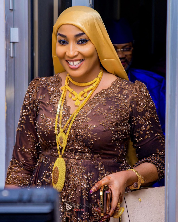 Magal 2021: L'épouse de Askia Touré, Ngoye Fall alias "la reine de l'or", fait encore parler d'elle (Photos)