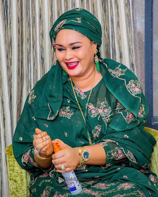 Magal de Touba 2021: Sokhna Momy Kébé entre ‘’sangsé’’ et simplicité