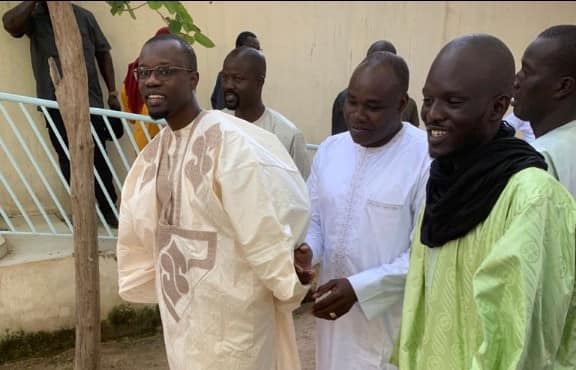 Magal 2021: L’homme d’affaires Cheikh Mbacké Thiam accompagne Ousmane Sonko