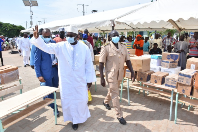 Sangalkam:  Oumar Guèye  débloque 40 millions de FCFA pour les élèves Sangalkam:  Oumar Guèye  débloque 40 millions de FCFA pour les élèves