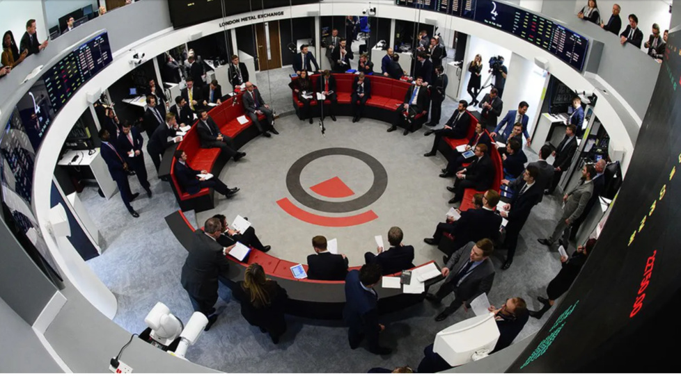 La Bourse des métaux de Londres se lance dans le trading physique de métaux bas carbone
