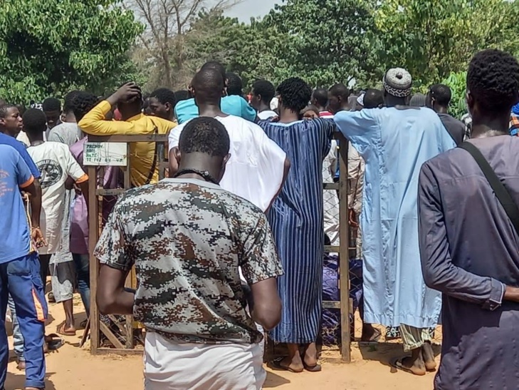 Touba: Moustapha Mbaye alias Mbaye "Sapar Sapar" repose désormais au cimetière de Bakhiya Touba: Moustapha Mbaye alias Mbaye "Sapar Sapar" repose désormais au cimetière de Bakhiya