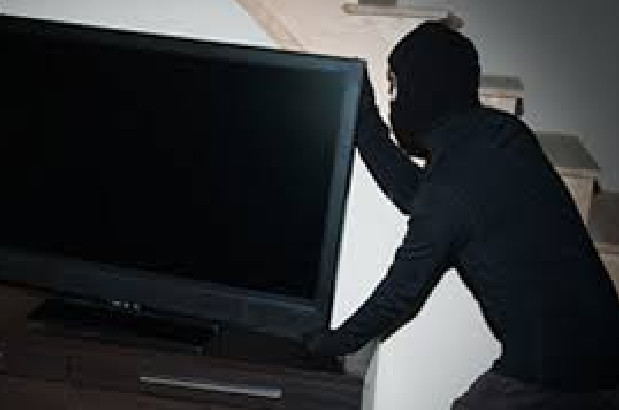 Flagrant délit de vol avec un téléviseur : A. D. croupit en prison