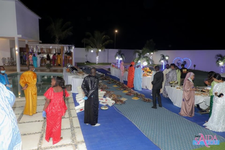 En exclusivité les photos de la célébration du Gamou 2021 chez Sokhna Aïda Diallo, en compagnie de Sokhna Bator et Sokhna Adja Saliou