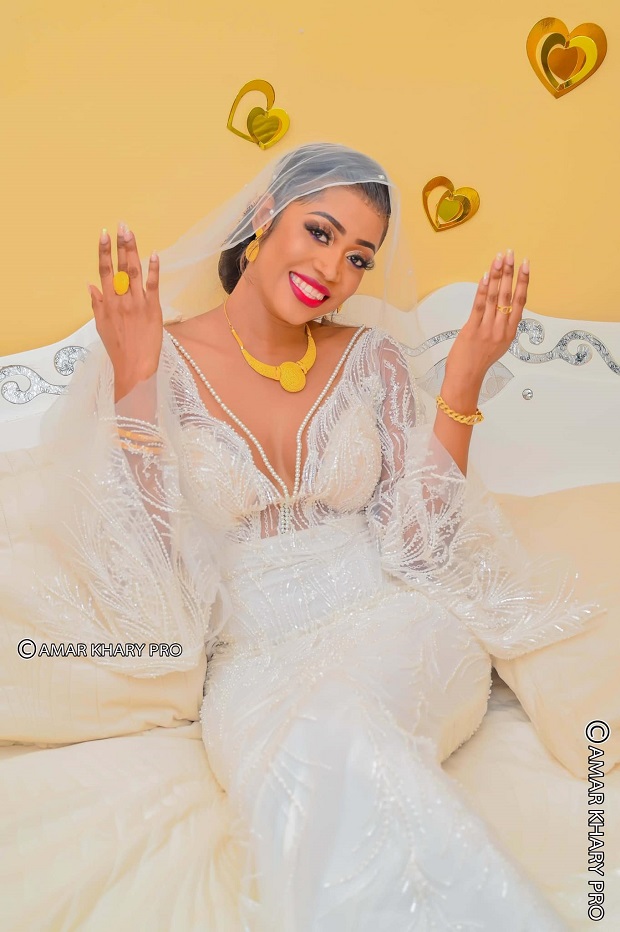 Mariage avec un proche de Balla Gaye 2: Les images de Katy Chimère Diaw en mode « Happy ! »