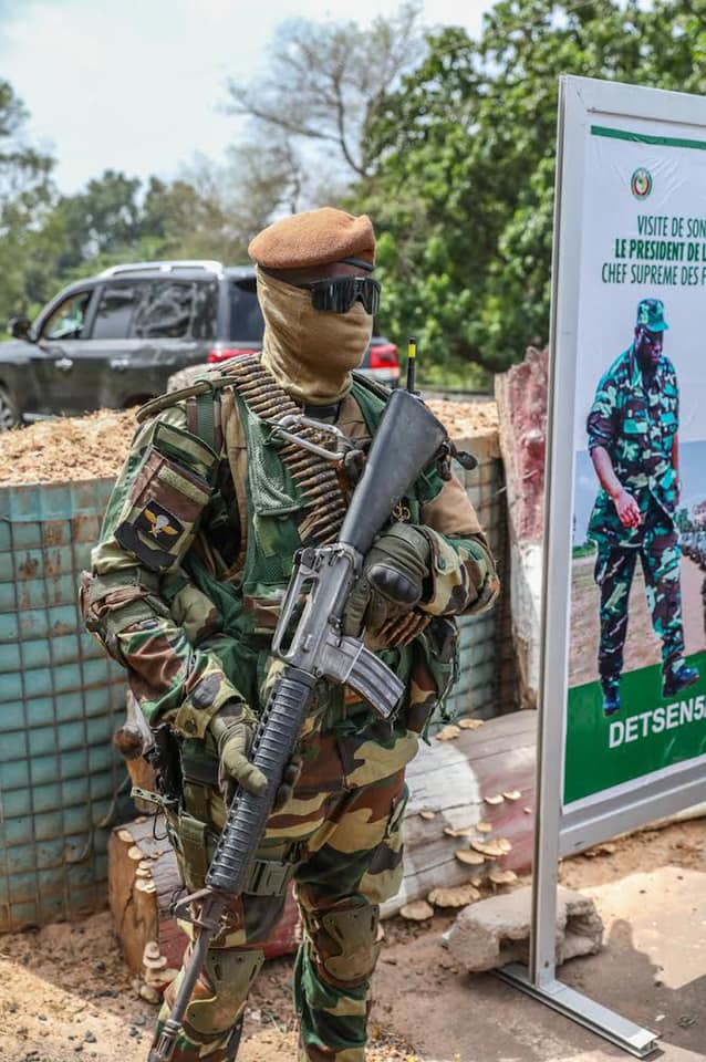 Gambie: La visite de Macky Sall "dope" les 625 militaires sénégalais déployés à Bouya