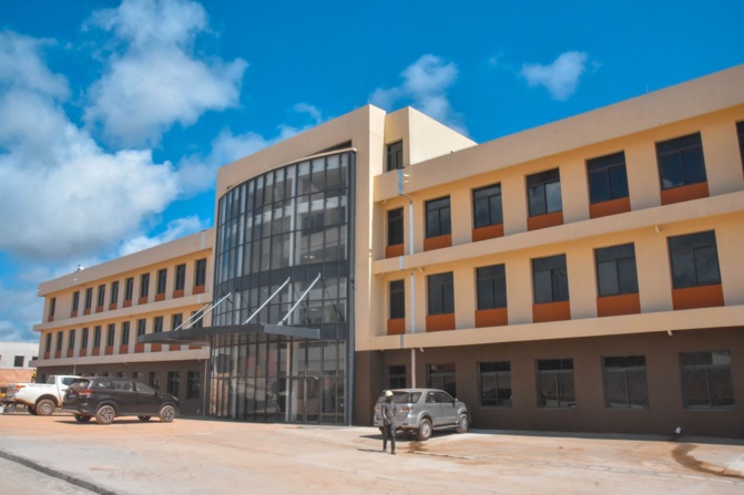 Le groupe Envol Immobilier tient promesse, en livrant la première phase de l’université de San Pedro Le groupe Envol Immobilier tient promesse, en livrant la première phase de l’université de San Pedro