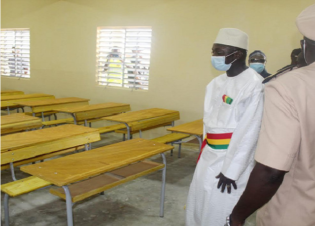 Education : M. Oumar Guèye, maire de la commune de Sangalkam, inaugure l'école élémentaire de Kounoune ll Extension