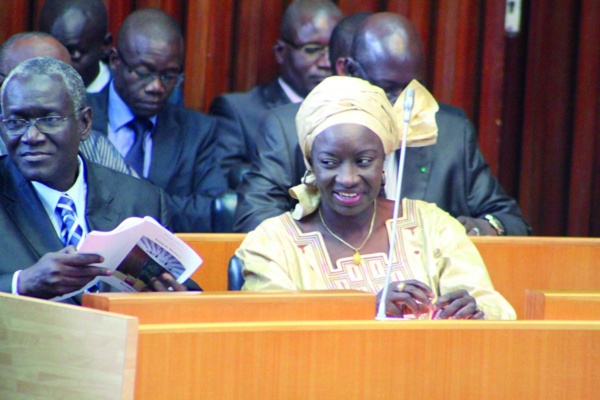 Regardez l'intégralité de la DPG du PM Aminata Touré