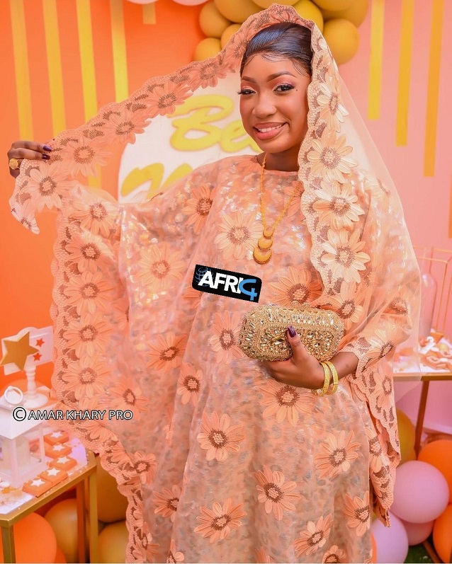 Baptême de la fille de Mamadou Ndiaye et de Coumba Ndiaye de la Tfm : Images d’une journée radieuse Baptême de la fille de Mamadou Ndiaye et de Coumba Ndiaye de la Tfm : Images d’une journée radieuse