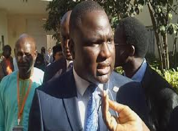 Série de rejets de listes de l’opposition: Déthié Fall accuse Macky Sall de sabotage