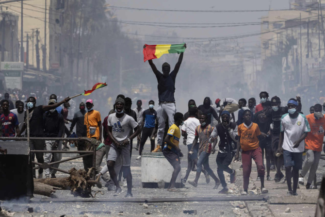 Barth' au tribunal: Un mercredi sous haute tension, cela ne sent pas bon