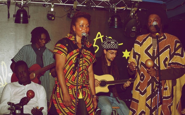 Concert de Neega Mass à Paris : L'artiste fait le plein !