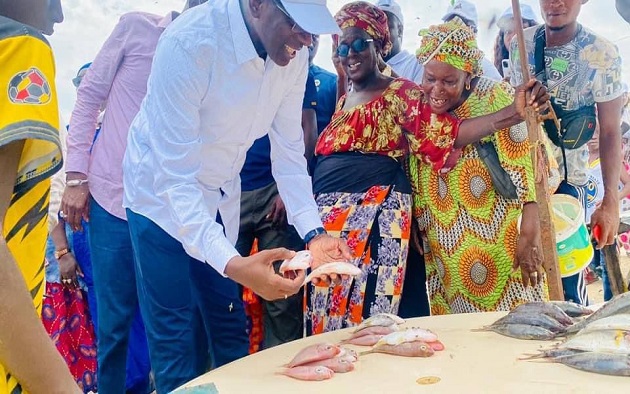 Quais de pêche de Yoff : Abdoulaye Diouf Sarr, candidat de la coalition BBY à la ville de Dakar en visite de précampagne