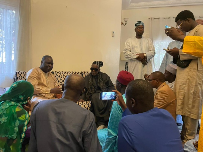 Visite à Mermoz: Déthié Fall reçu ce matin par Serigne Cheikh Mahi Niasse Visite à Mermoz: Déthié Fall reçu ce matin par Serigne Cheikh Mahi Niasse