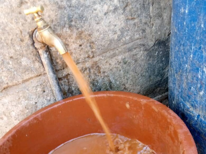 Parcelles Assainies: Une eau malodorante coule des robinets