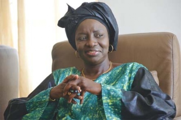 Débauchage : Mimi Touré dégarnit le parti Rewmi à Thiès