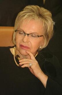 Un an après leur licenciement, les anciens travailleurs de la Fondation de Mme Viviane Wade réclament toujours leurs indemnités
