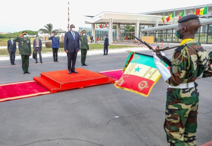 Pose de la première pierre du pont de Rosso: Macky Sall en Mauritanie depuis ce matin Pose de la première pierre du pont de Rosso: Macky Sall en Mauritanie depuis ce matin