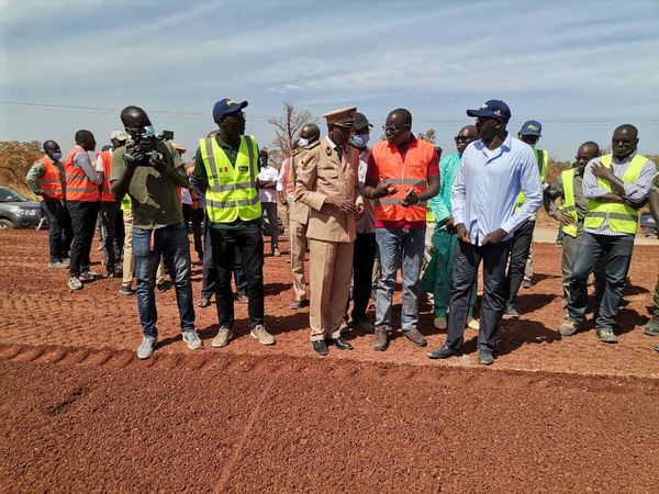 Réhabilitation de la route Tambacounda - Goudiry - Kidira - Bakel et travaux connexes: Le gouverneur de Tambacounda en visite de chantier