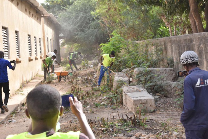 'Bëssup Sétal": Le Ministre Oumar Guèye, de la partie, satisfait des travaux dans le département de Rufisque