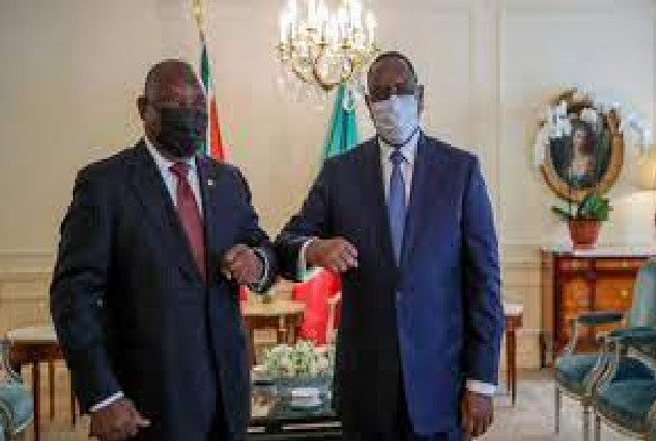 Macky Sall sur la présence du variant Omicron: « On doit arrêter de faire peur à l’humanité toute entière... »