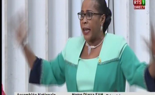 Assemblée nationale / Contrats spéciaux: Mame Diarra Fam exige la radiation des retraités de la Fonction publique 